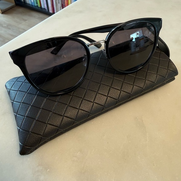 Bottega Veneta Black Cat-Eye Sunglasses with Dark Lenses